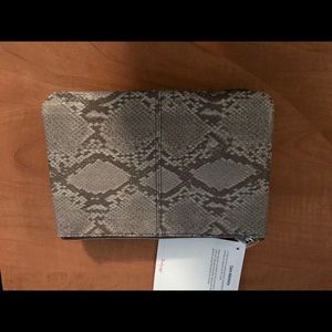 Thirty one Street Style Clutch